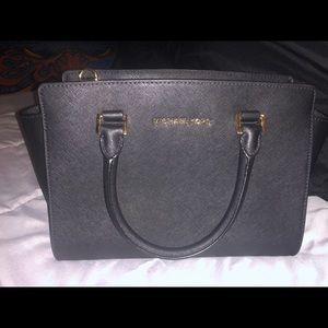 Michale kors purse